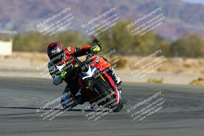 media/Jan-09-2022-SoCal Trackdays (Sun) [[2b1fec8404]]/Turn 14 (10am)/